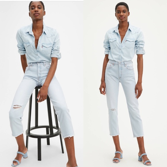 NWT Levi’s 501 Crop Light Wash Jeans - Picture 2 of 8